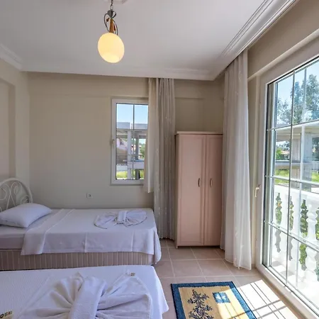 Villa Kaktus Calis Beach *