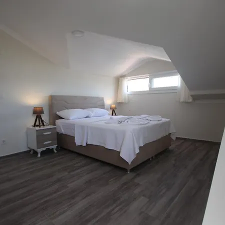 Kaktus Calis Beach Villa *