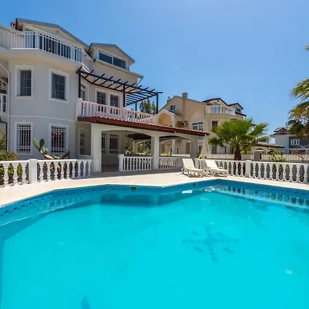 Villa Kaktus Calis Beach *